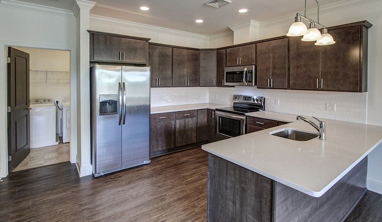 Luxury Apartments in Latham, NY Liberty Pointe Apartments