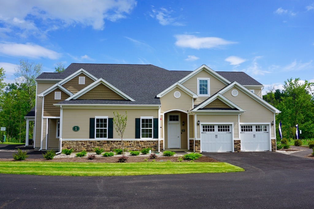 Highland Creek Apartments | image 1